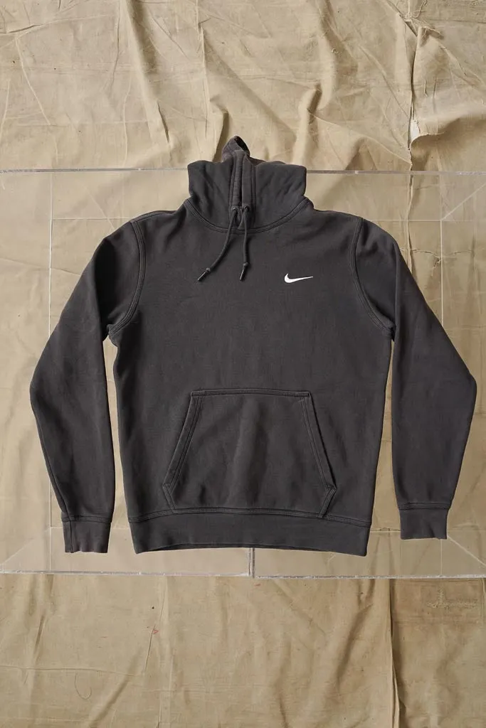 Hoodie Nike swoosh small logo noir taille M