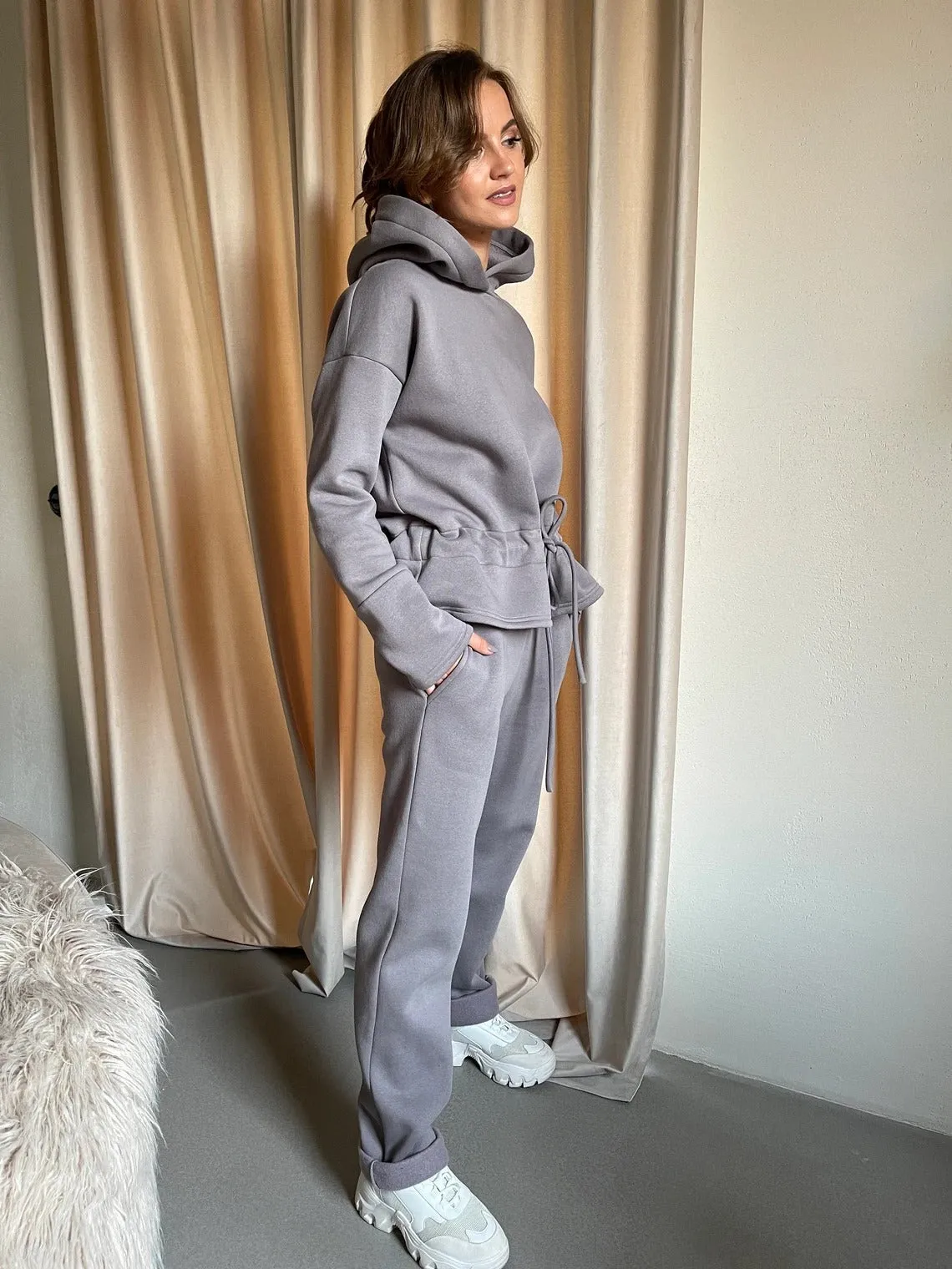 OVERSIZED HOODIE AND SWEATPANTS SET