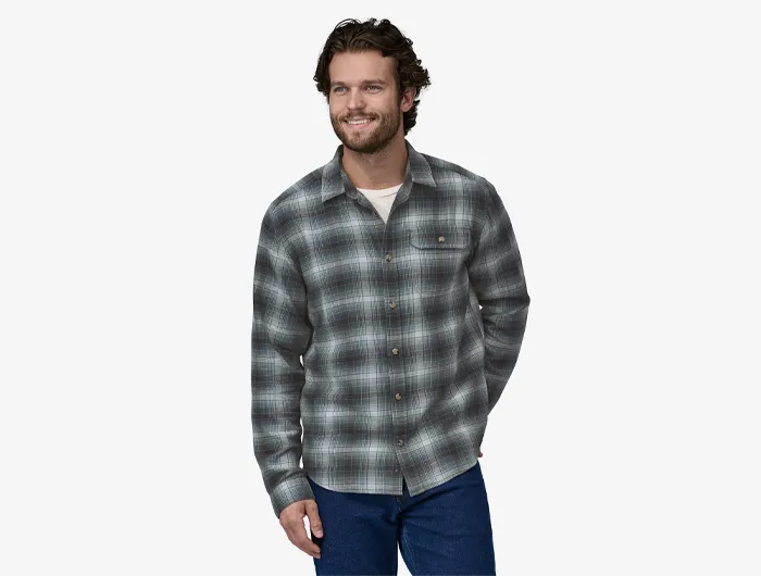 Patagonia Men's Long-Sleeved Cotton in Conversion Lightweight Fjord Flannel Shirt