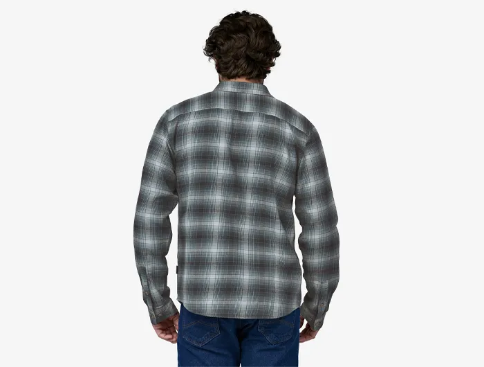 Patagonia Men's Long-Sleeved Cotton in Conversion Lightweight Fjord Flannel Shirt