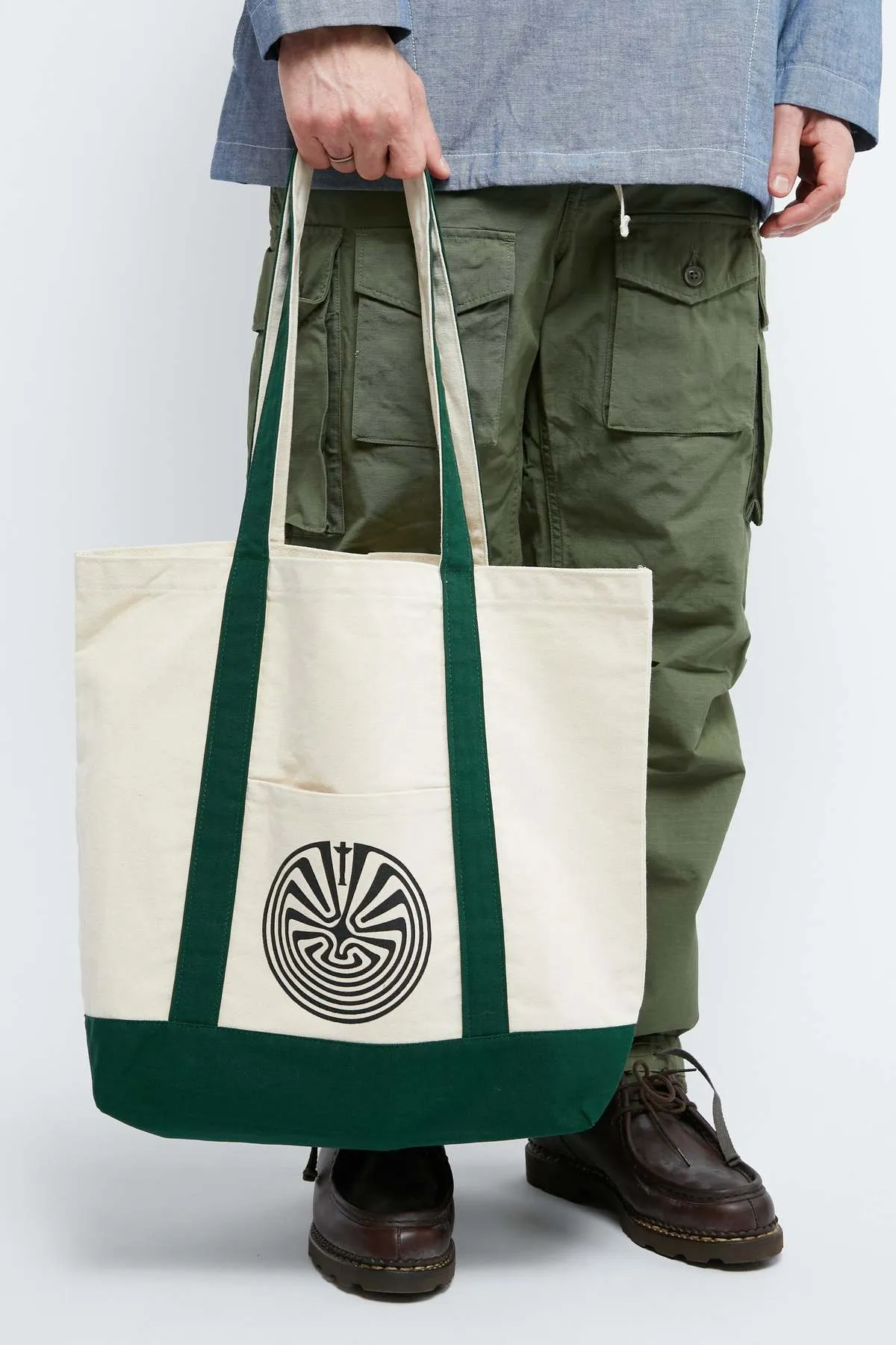 Totem in the Maze Carry All Boat Tote Bag - Green