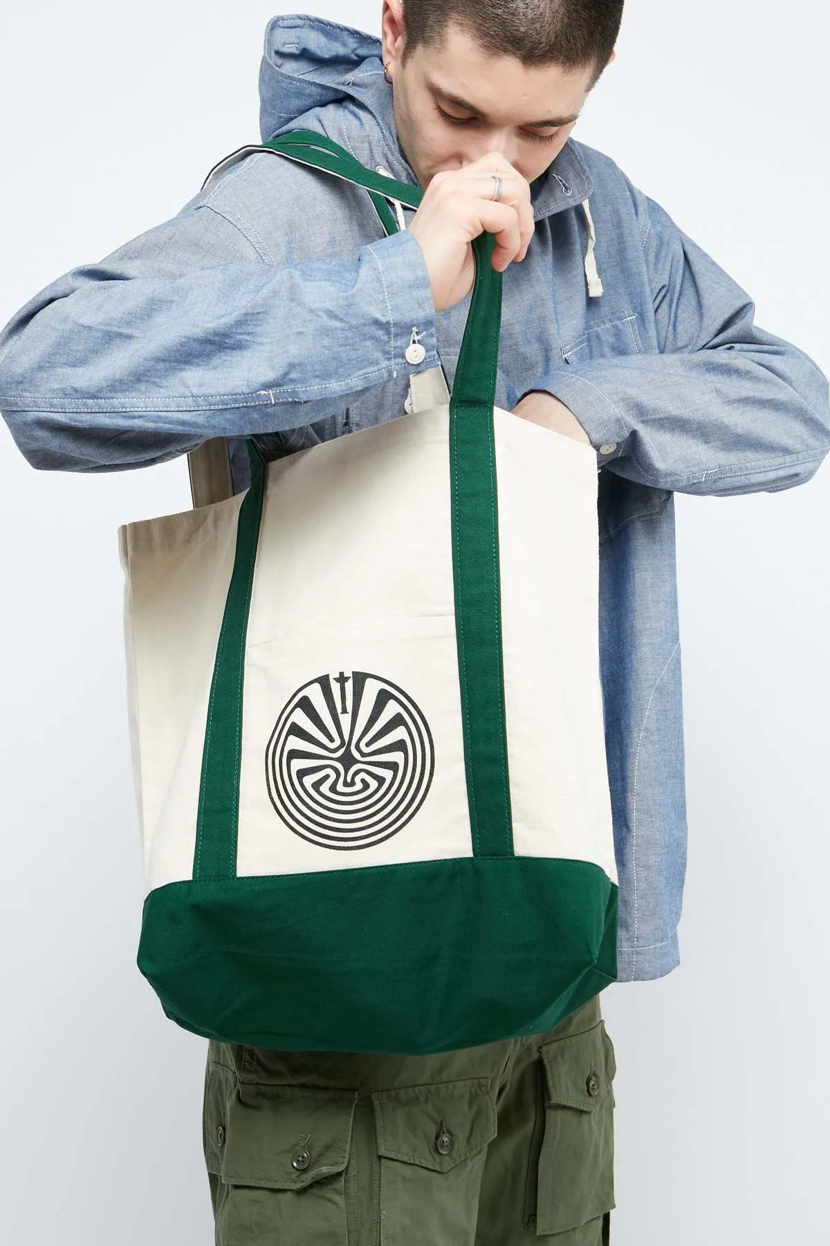 Totem in the Maze Carry All Boat Tote Bag - Green