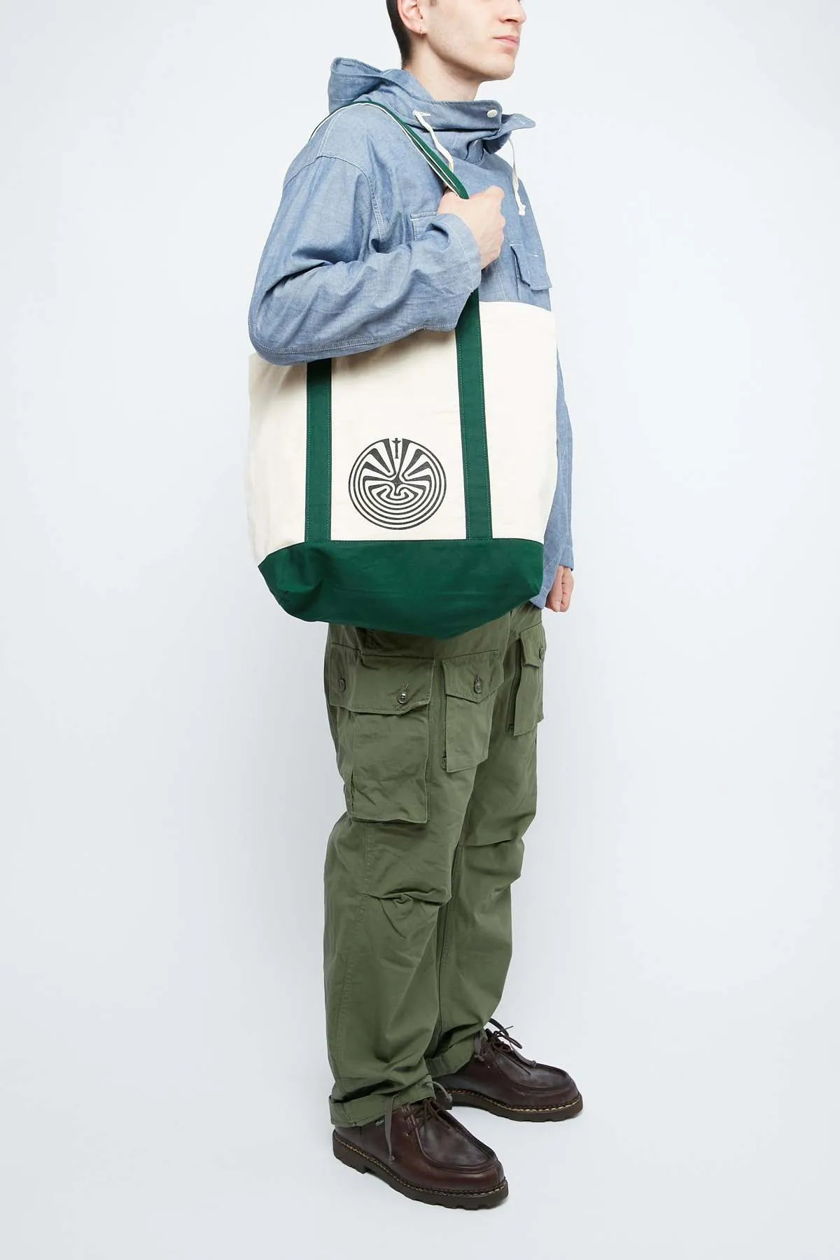 Totem in the Maze Carry All Boat Tote Bag - Green